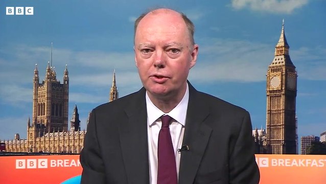 Chief medical officer Chris Whitty issues message to anyone opposed to smoking ban