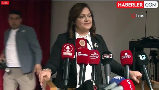 Afyonkarahisar Belediye Başkanı Burcu Köksal, mal varlığını belediye panosuna astı