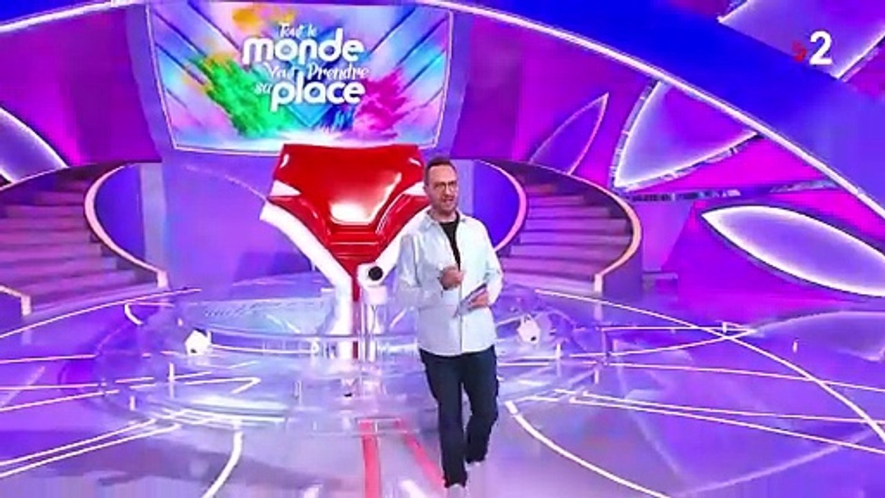 Jarry présente les candidats du jour dans Tout...