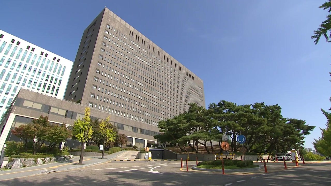 檢, '대통령실 이전 업체' 수사...경호처 간부도 포함 / YTN