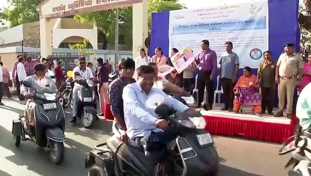 RAJKOT LOK SABHA ELECTIONS 2024 DIVYANG VOTER AWARENESS RALLY BY COLLECTOR