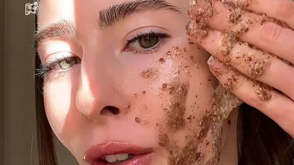 Anti-âge : le masque aux graines de lin est-il vraiment le nouveau botox naturel ?