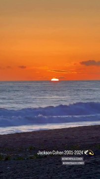 Repose en paix mon doux Jackson , écrit Laeticia Hallyday pour le jeune homme, décédé à seulement 23 ans