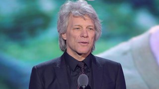 Bon Jovi parla delle nozze del figlio con l'attrice di Stranger Things: il commento