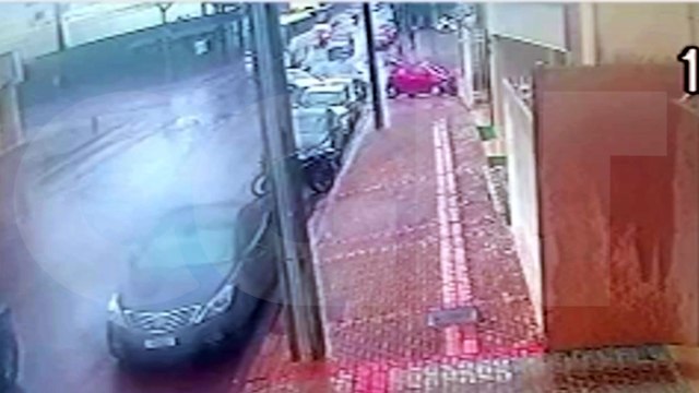 Vídeos mostram colisão entre carros no cruzamento das ruas São Paulo e Pio XII