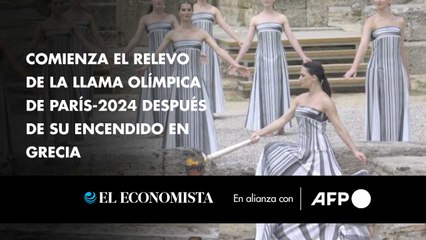 Comienza el relevo de la llama olímpica de París-2024 después de su encendido en Grecia