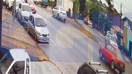 Câmera registra acidente causado por motorista em surto na Rua Europa
