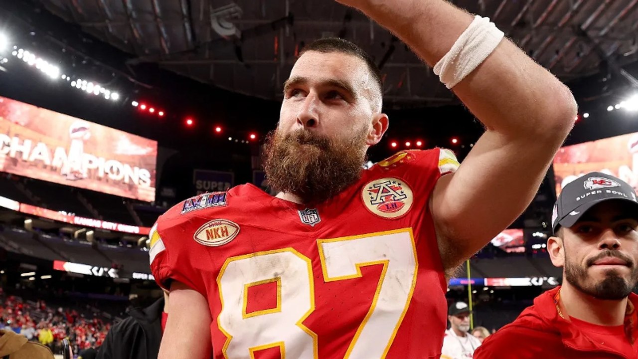 Travis Kelce to Host Celebrity Spinoff of 'Are You Smarter Than a 5th Grader?' | THR News Video