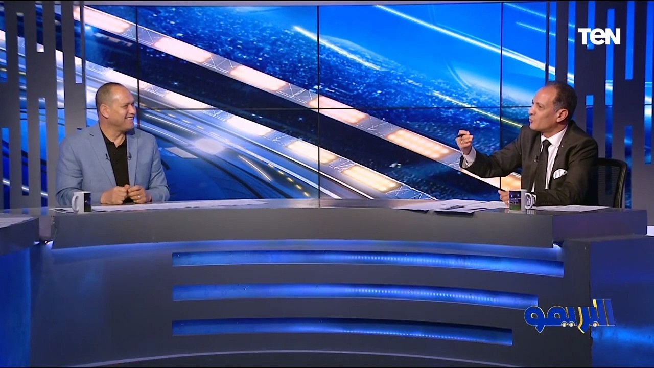 انت الوحيد اللي شايفها ضربة جزاء.. خلاف بين الخشاب وأبو الدهب حول إلغاء ضربة جزاء الزمالك والأهلي