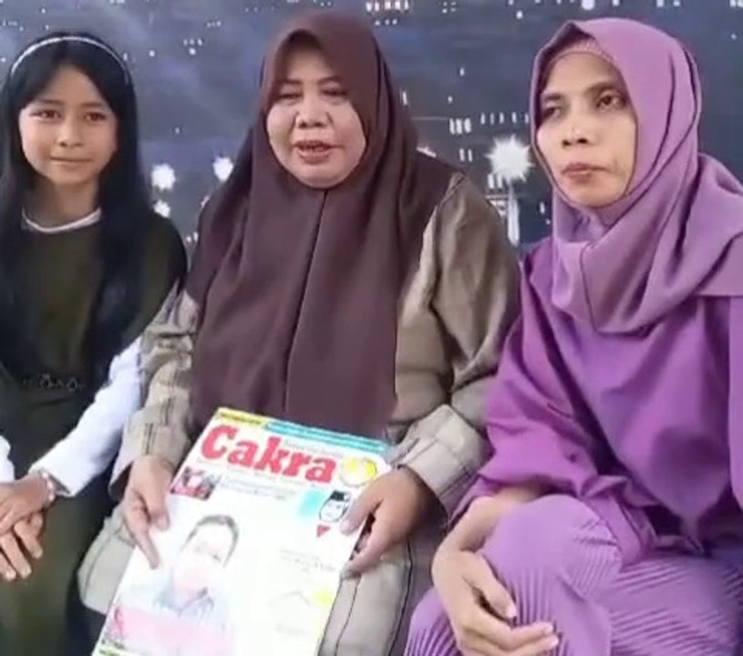 Adelia Anak yang Patuh pada Ibunya