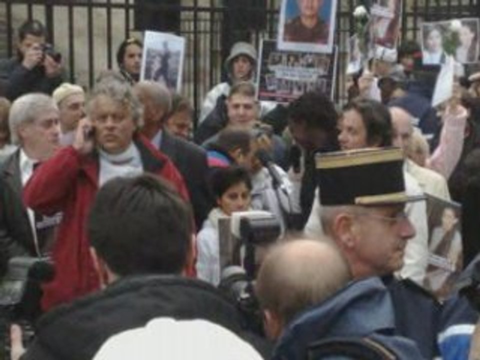 LA MARCHE BLANCHE POUR INGRID BETANCOURT