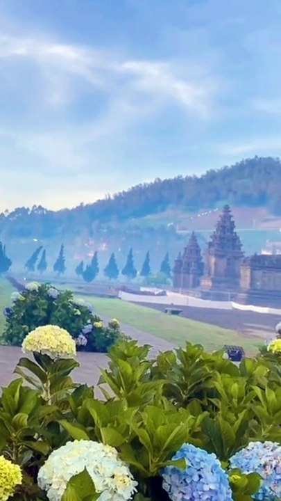 looks a very beautiful building like a temple?
