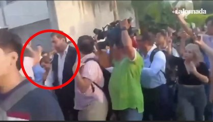 Con gritos de ¡Fuera Xóchitl!, concluye visita de la candidata a la UdeG