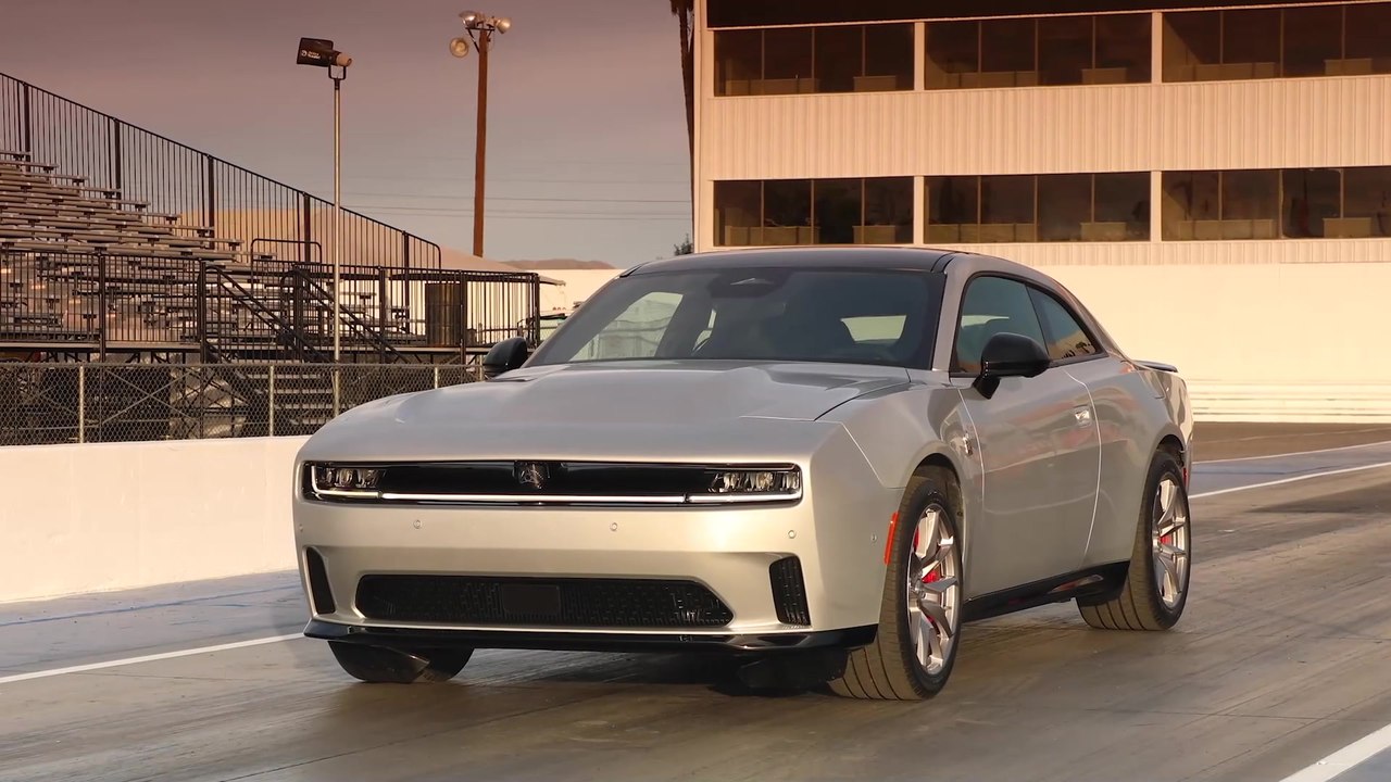2024 Dodge Charger Daytona Scat Pack Driving Video