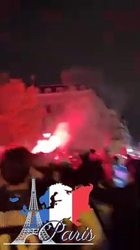 FC Barcelone - PSG 2004: La joie des supporters du Paris Saint Germain