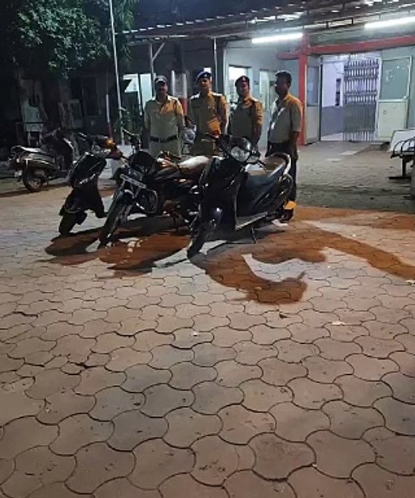 वाहन चोर गिरफ्तार, 3 दो पहिया वाहन जब्त किए