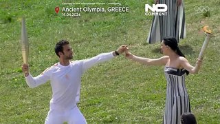 إيقاد شعلة دورة الألعاب الأولمبية الصيفية في اليونان