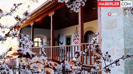 Gümüşhane'nin tarihi mahallesinde bahar güzelliği