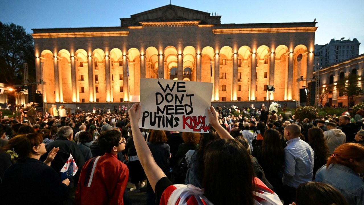 Georgien: Tausende demonstrieren gegen umstrittenes Gesetz