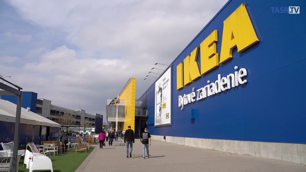 IKEA na Slovensku znižuje ceny ďalších stoviek produktov