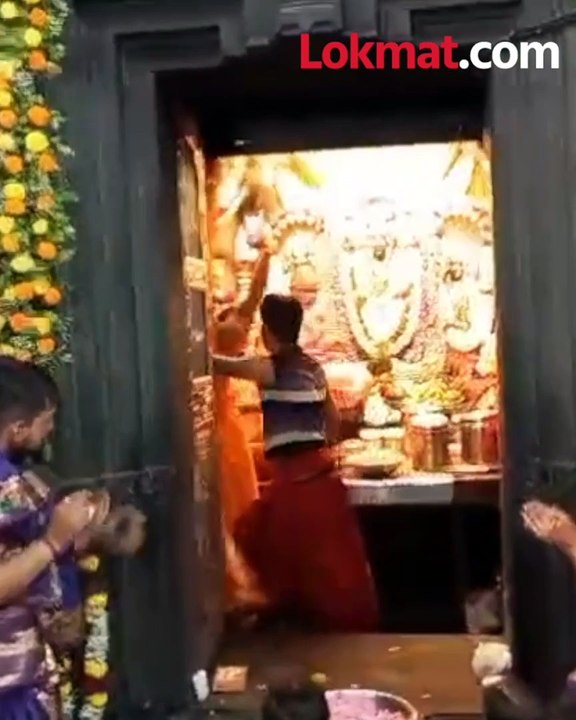 काळाराम मंदिरात गोडसे यांनी पाया पडत घेतले भुजबळांचे आशीर्वाद; मात्र, उमेदवारी :