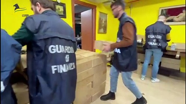 L'operazione profumi tarocchi della Guardia di Finanza