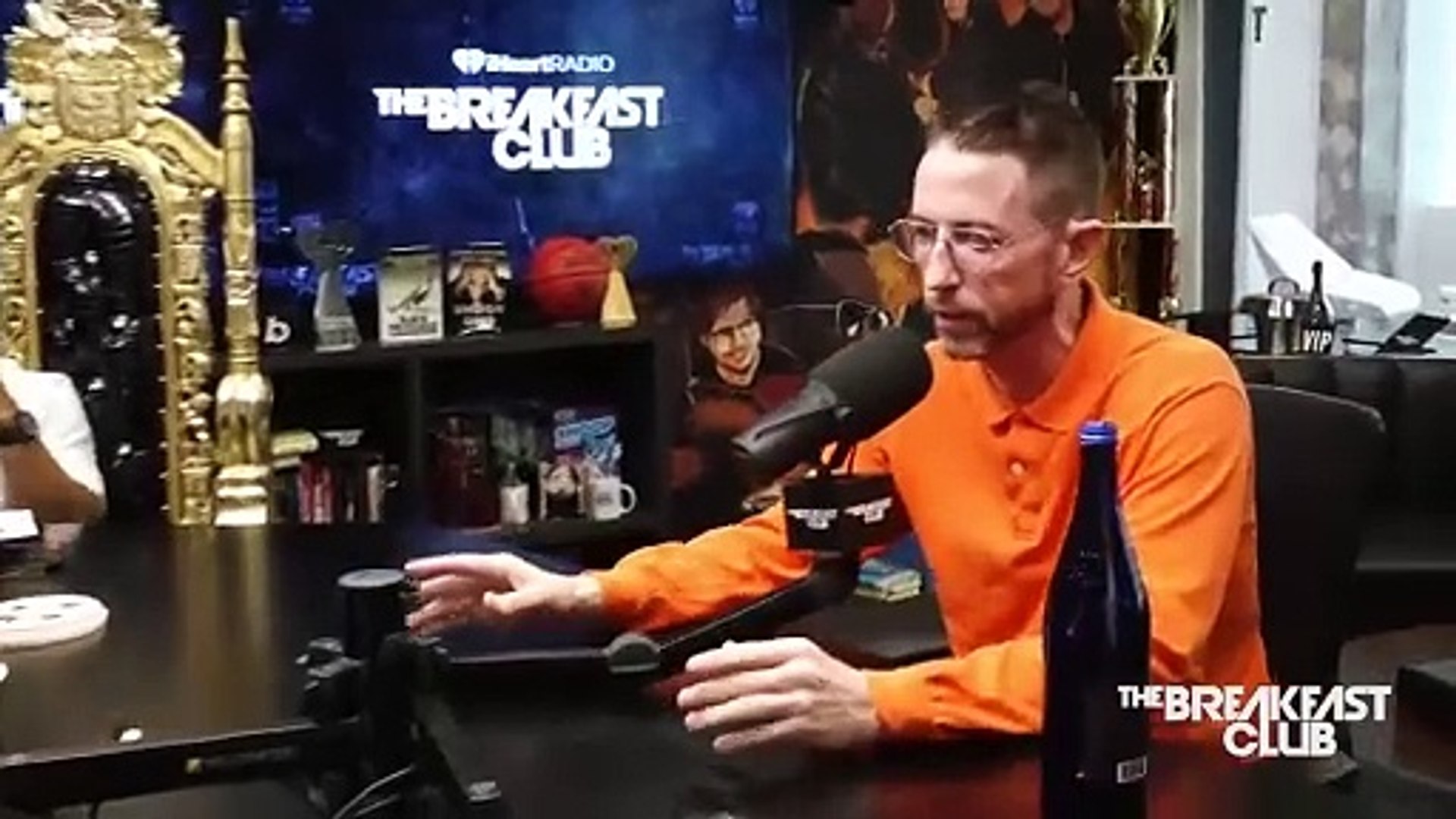 ⁣Neal Brennan Talks New Comedy Special, Plant Based Therapy, Black Comedy Beefs & More