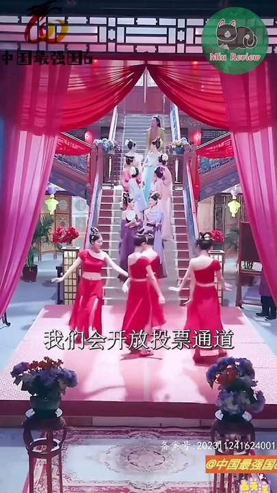 Chàng trai ăn hại xuyên không về khóa khứ thành vị quan tài ba