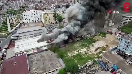Esenyurt'ta fabrika yangını böyle görüntülendi