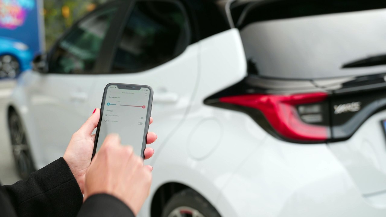 Toyota YARIS la CLIMATISATION via la smartphone
