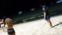 Um casal é flagrada fazendo sexo na praia em Maceió