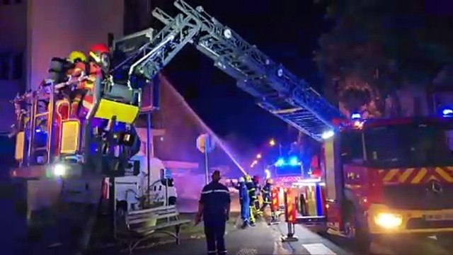 Un incendie se déclare dans un immeuble SIDR à Saint-Denis