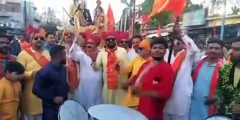 Download Video: Shobha Yatra with Mahaviri flag, city echoed with slogan of Jai Shri R