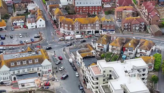 Traffic delayed for over an hour on major Sussex road due to temporary traffic lights