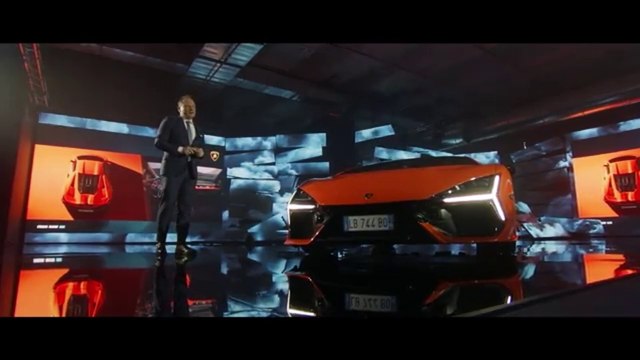 Lamborghini Revuelto - el primero hibrido V12