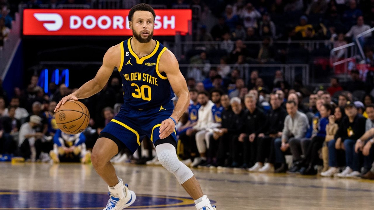 Steph Curry's Struggle with Warriors' Decline Analyzed