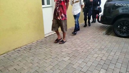 Quarteto é detido na Praça do Floresta em posse de drogas