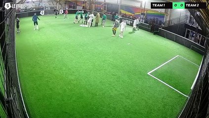 Paris 17/04 à 22:30 - Football Terrain 1 (LeFive P18)