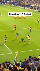 CRISTIANO RONALDO VS ROBOT