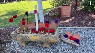 Easy Living Retirement Villas makes poppies for Anzac Day