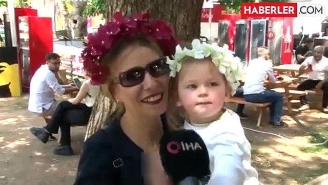Uluslararası Portakal Çiçeği Karnavalı'nda Hem Esnaf Hem de Vatandaşlar Mutlu
