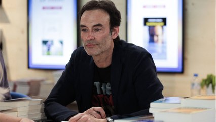 VOICI - Anthony Delon : ses rares confidences sur sa fille Alyson qu'il a reconnue "sur le tard"