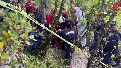 Define ararken zehirlendiler: 3 ölü