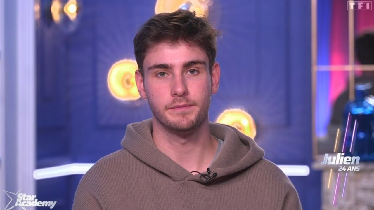 VOICI - Star Academy : Julien déçu par son premier single ? Il fait une confidence qui en dit long
