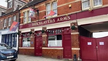 Bricklayers Arms in Luton gets Pub of the Year title for South Beds