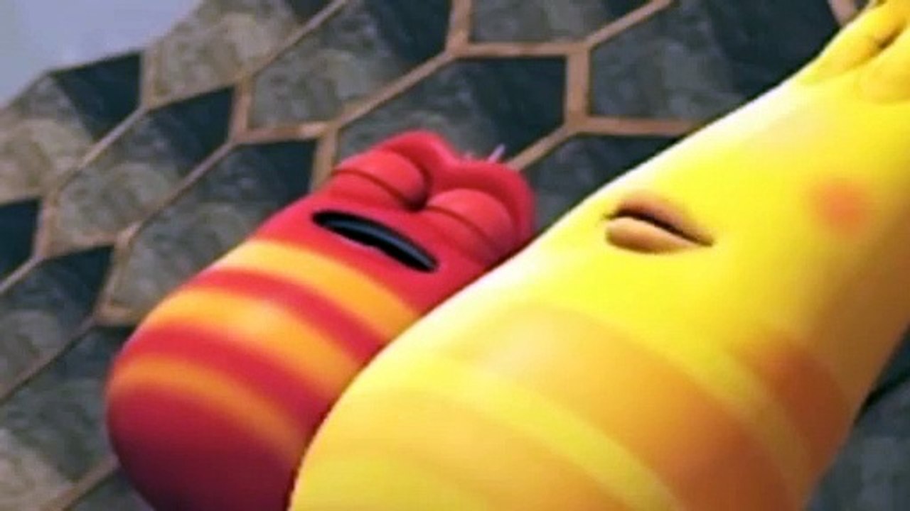 Larva - bee2