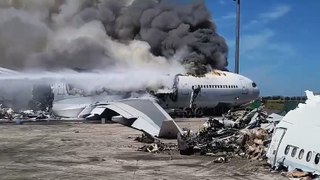 Incendio de un avión en las instalaciones del aeropuerto de Ciudad Real