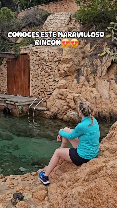 Una tiktoker en Sa Caleta
