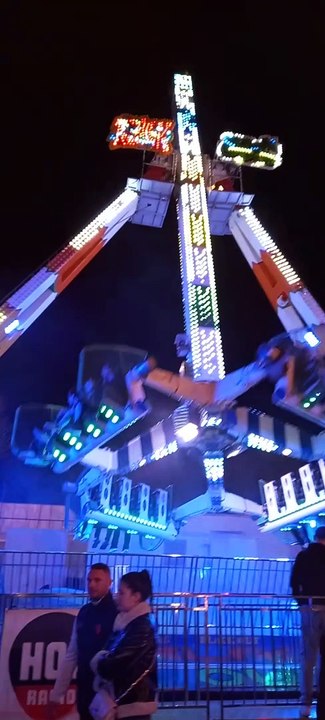 Foire des Rameaux Grenoble 2023 - Superbe Animation #foire #france #grenoble #animation #2023  (38)