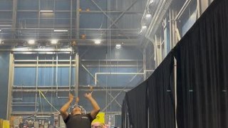 Man Shows Unique Way of Juggling Several Ping Pong Balls